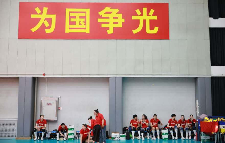 万博官网app体育带你畅享球场激情